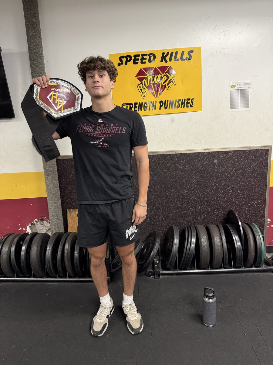 Day 11
“A man is only as strong as those who surround them.”
#garnets #Rockball