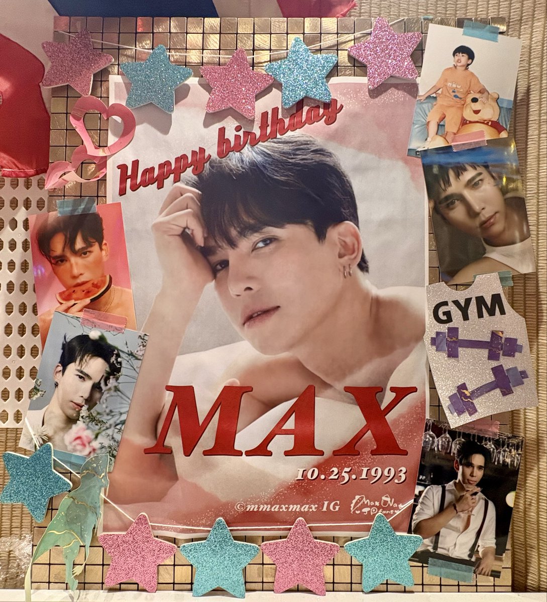 sumeSame_4's tweet photo. Happy Birthday P'Max🎂🦖🎉
handsomeぴめ装飾 handsome GAカード
handsomeばかりありがとうございます💖
ドリンクもいつも美味しい茶房さん🧋✨
@tokyono1sabo
#Mmax32ndBDProject
#Max32nd誕生祭inJapan
#mmaxmax #ไดโนกรธัสส์
#MaxNat恐竜ミルク https://t.co/1Vf9GlRG5N