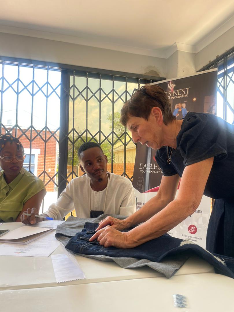 Our Brand Building Initiative for the clothing sector's inaugural cohort is finishing strong.
A huge thanks to expert Chis Vijt of <a href="/SeniorExperten/">Senior Experten</a> for her time in #Bulawayo, offering manufacturers critical insights to scale their operations.
This is how we drive export growth, by