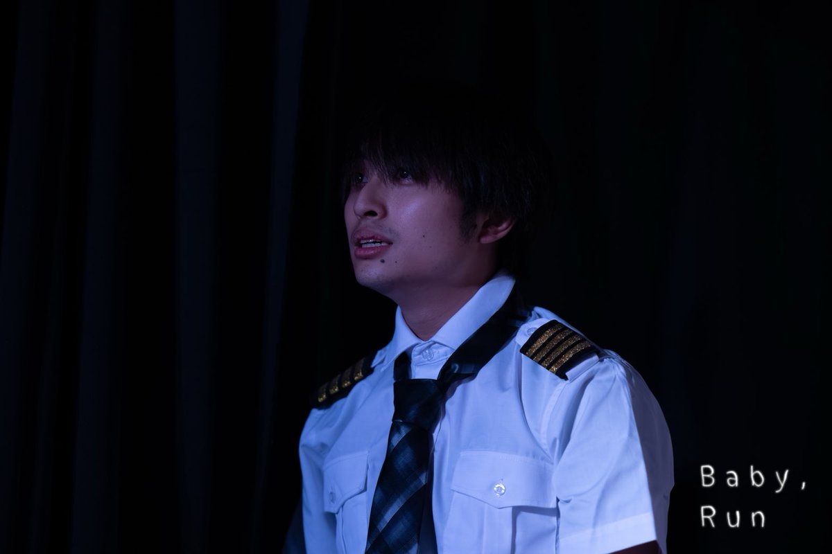 Angola_steak's tweet photo. ＼ 舞台写真公開📸 ／

『Drama for Airports（空港のための演劇）』

機長・同胞
：田中陽太（ベイビー、ラン）
　@TNKHNT65 

photo by 初鹿野宏介

・
・
・

 #劇団アンゴラ・ステーキ × #ベビラン
 #ABnormalCeremony https://t.co/37N2TiIwqm