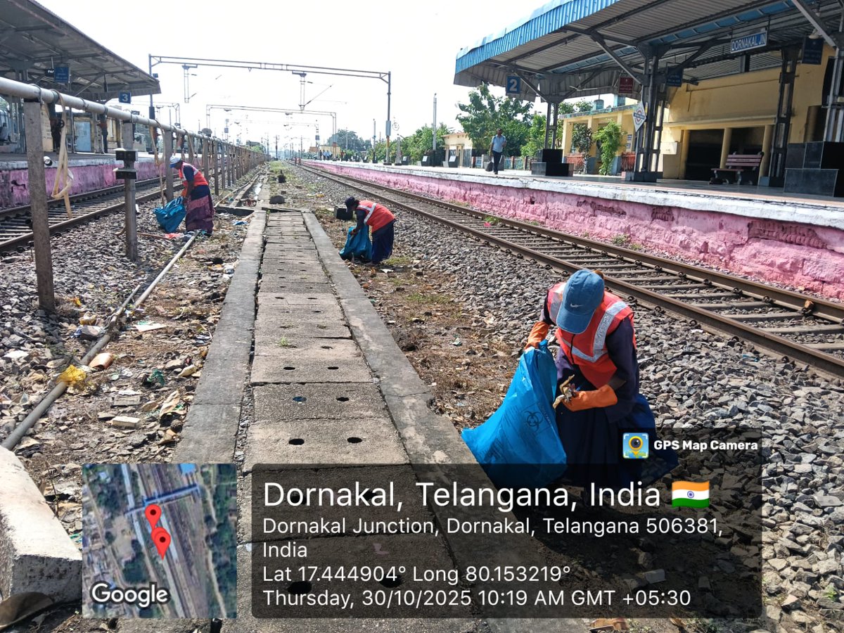 srdenhmsc's tweet photo. Rag picking carried out at Dornakal Station amid yesterday’s heavy rainfall and waterlogging on the tracks. https://t.co/5Rjc1mRWGY