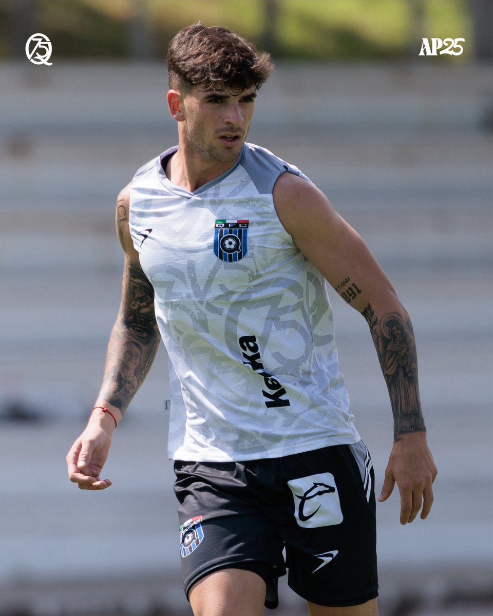 Buysan's tweet photo. 📌 ATENCIÓN | Santiago Homenchenko está reservado por Marcelo Bielsa.

➡ El futbolista de Querétaro está en la reserva de la Selección Uruguaya para la Fecha FIFA de noviembre.

📻 Información de @GonzaloRonchi en La Mañana del Fútbol.

▶ https://t.co/5Wa29fTui9 https://t.co/pAzMPcQK9S