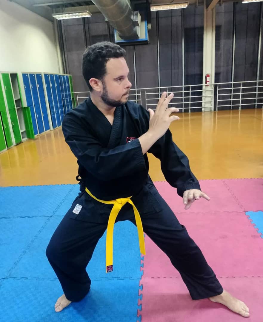 moisesapr's tweet photo. Este #Jueves hay práctica de combate con el Máster JOSÉ VÁZQUEZ, en la escuela de Karate Libre #AVAMIX @ApacheKenpo
OSS 🥋 https://t.co/pRavV8qwGg