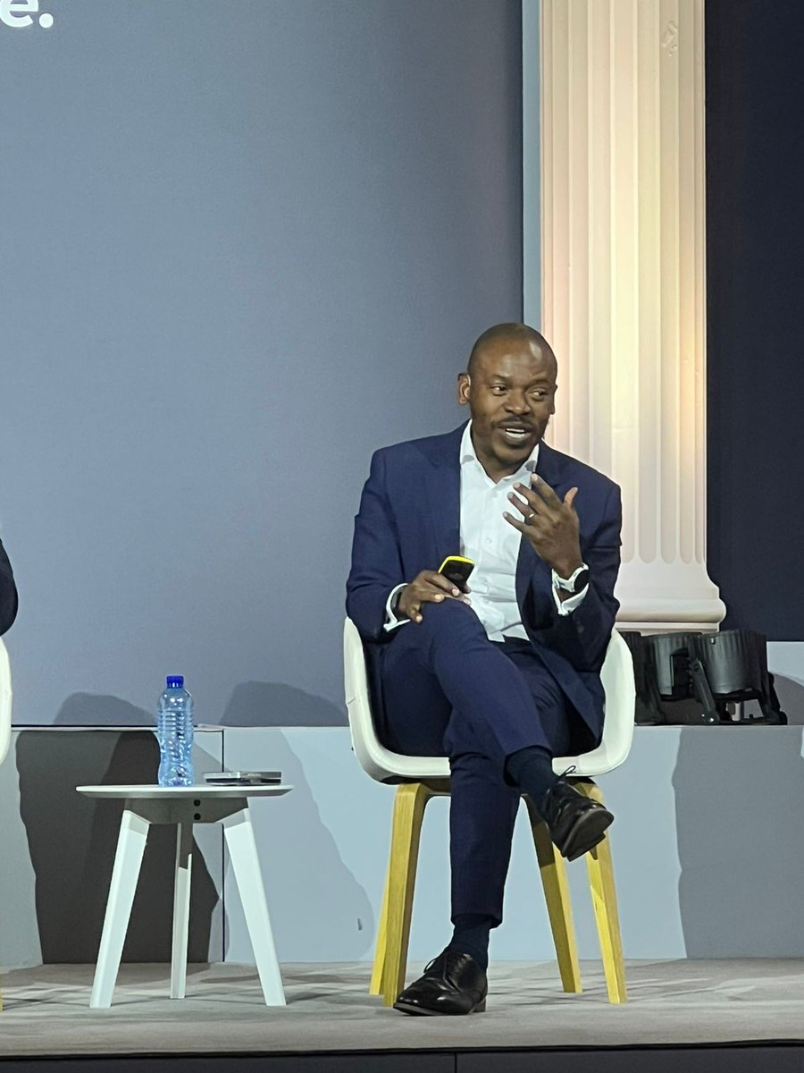 Finacle's tweet photo. At #FinacleConclave, leaders from Bank of America, Standard Bank, and Infosys Finacle explored how corporate banking is evolving into an intelligent, connected ecosystem—powered by open APIs, real-time payments, and AI-driven insights for global clients.
#CorporateBanking https://t.co/7jdQRwIRYh