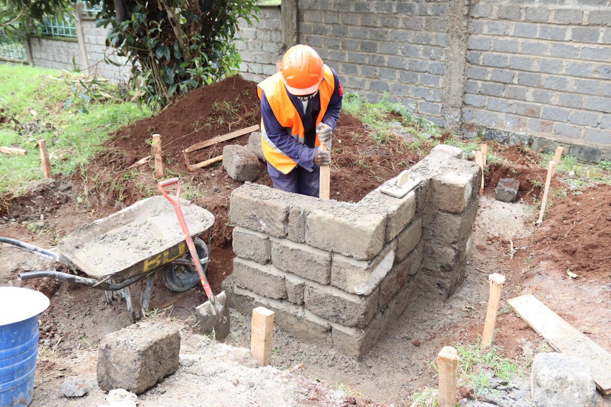 mathengetti's tweet image. UJENZI HUB
Our Building Technology courses at Diploma (Level 6) and Craft Certificate (Level 5) open doors to a world of creativity, precision, and innovation.
Join us today.
January 2026 Intake in Progress.
#MathengeTTI #BuildingTechnology #ConstructionSkills #HandsOnTraining