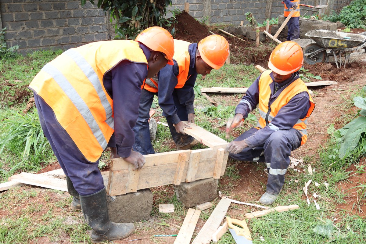 mathengetti's tweet image. UJENZI HUB
Our Building Technology courses at Diploma (Level 6) and Craft Certificate (Level 5) open doors to a world of creativity, precision, and innovation.
Join us today.
January 2026 Intake in Progress.
#MathengeTTI #BuildingTechnology #ConstructionSkills #HandsOnTraining