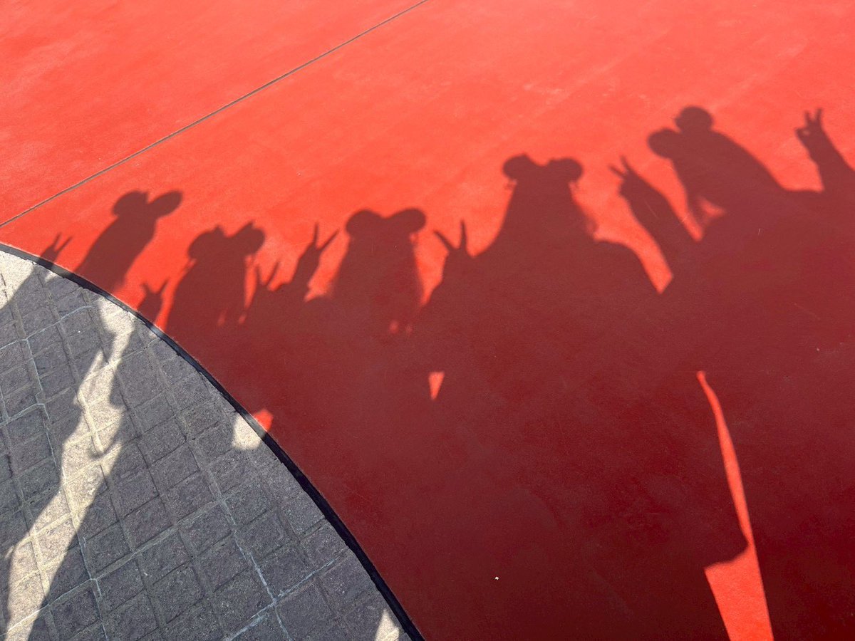rina04180304's tweet photo. crewDisney✨🏰🎀🌻

楽しかった.ᐟ.ᐟ.ᐟだいすきっ.ᐟ.ᐟ.ᐟ https://t.co/S31AmQDNsS