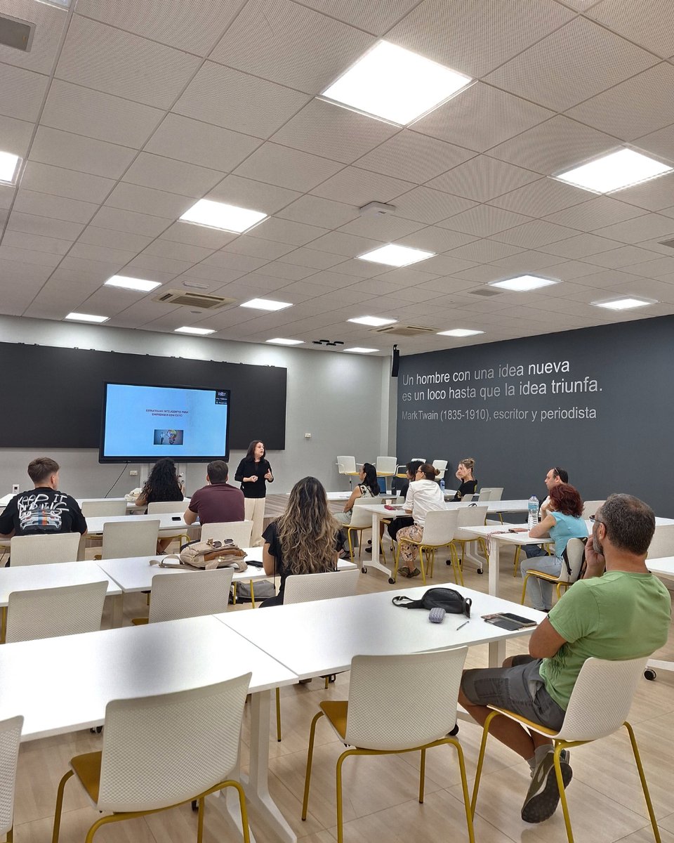 MadridEmprende's tweet photo. @MadridFoodInHub @viveromoratalaz @ViveroVallecas @ViveroVicalvaro @viverosanblas Cada sesión está impartida por profesionales y pensada para ayudarte a impulsar tu proyecto, compartir experiencias y generar sinergias.
Consulta la programación completa 👉 https://t.co/ZF3TXXpZfc
#MadridEmprende #RedDeViveros #emprendimiento #asesoramiento #formación https://t.co/krd6pNondu