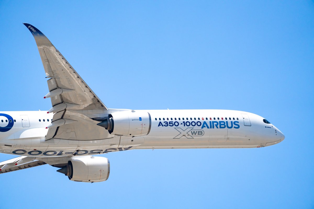 🔴🧵 Airbus is bringing its A350-1000 to the <a href="/DubaiAirshow/">Dubai Airshow</a>. Emirates is the only ME3 airline that still hasn't placed an order for the aircraft, citing engine reliability concerns.