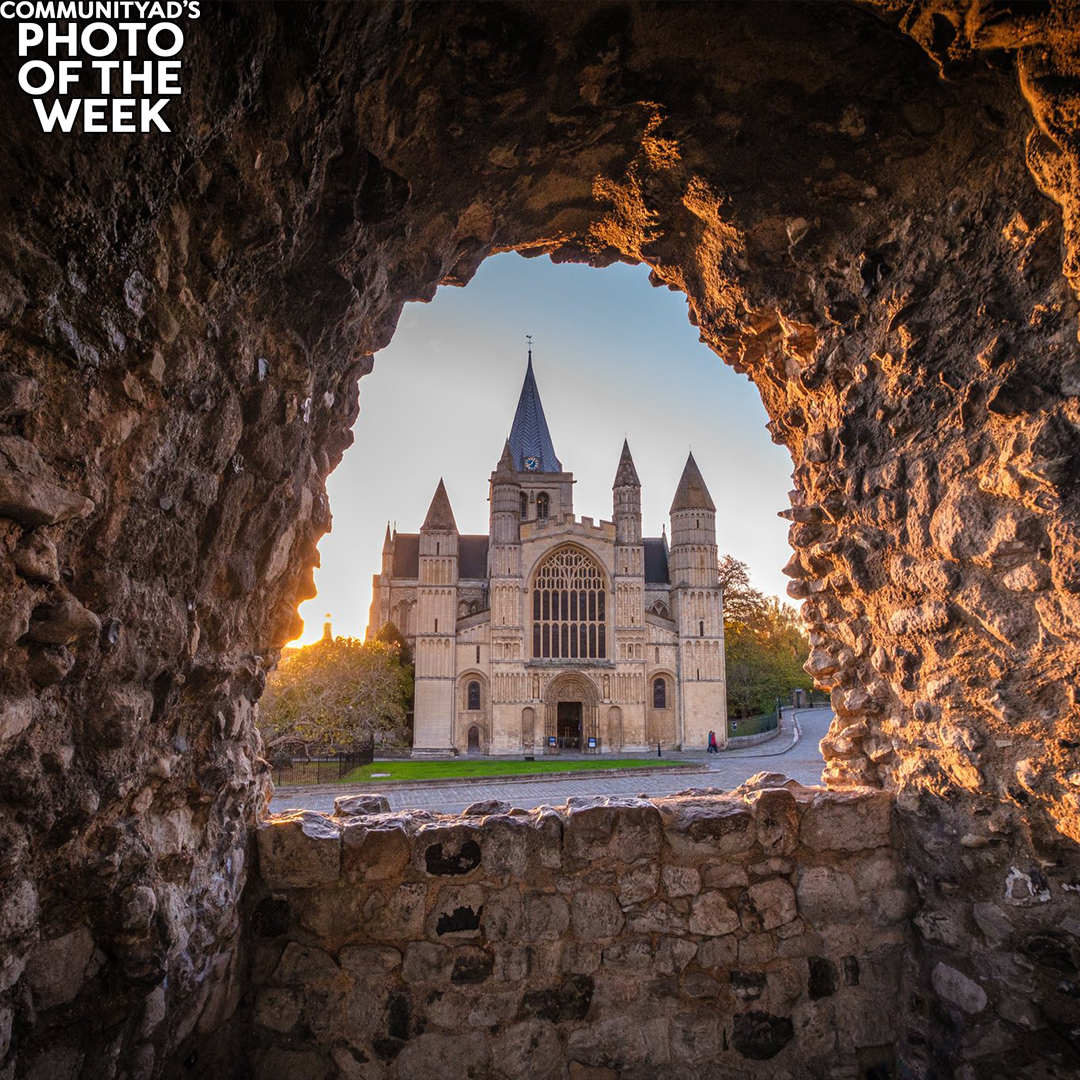 CommunityAd's tweet photo. 👏 Congratulations to this week’s Photo of the Week winner 👉 Steve Hartridge Photography! 📸
His stunning capture of Rochester Cathedral wowed our community and earned the most votes 🏆 Every photo was amazing, thank you all for sharing your creativity! 💛
#CommunityAd #Photo https://t.co/DnQq0wqBvf