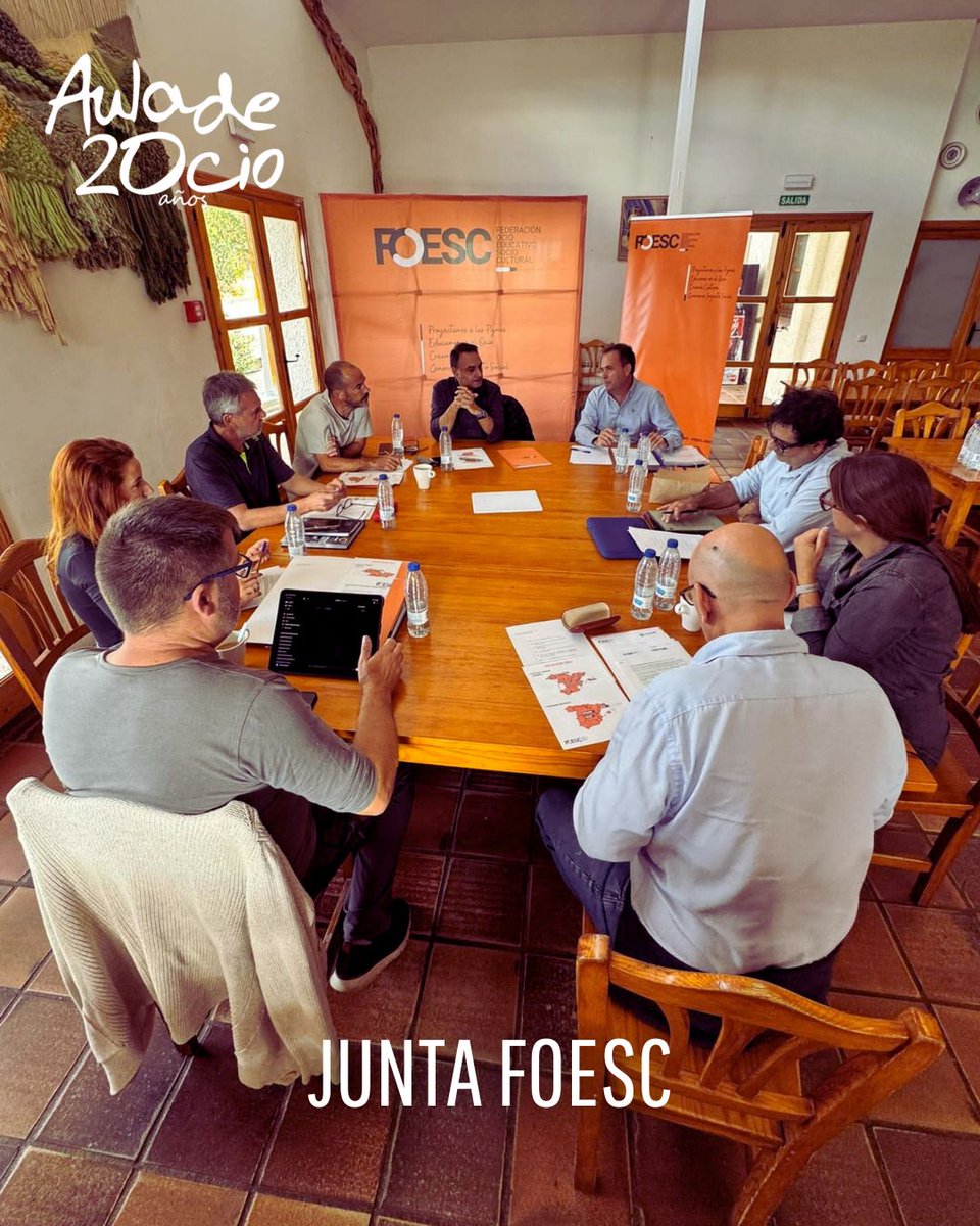 AuladeOcio's tweet photo. ¡Representación clave en el sector! 🚀

Nuestro CEO, Alejandro Fernández, participó en la Junta de FOESC 🏛️ en representación de @AAEECO . Debates intensos sobre la dirección e impacto del sector del #OcioEducativo 🎯.

¡Gracias a Granja Escuela Albitana por la hospitalidad! 🏡 https://t.co/XP1KkEjZve