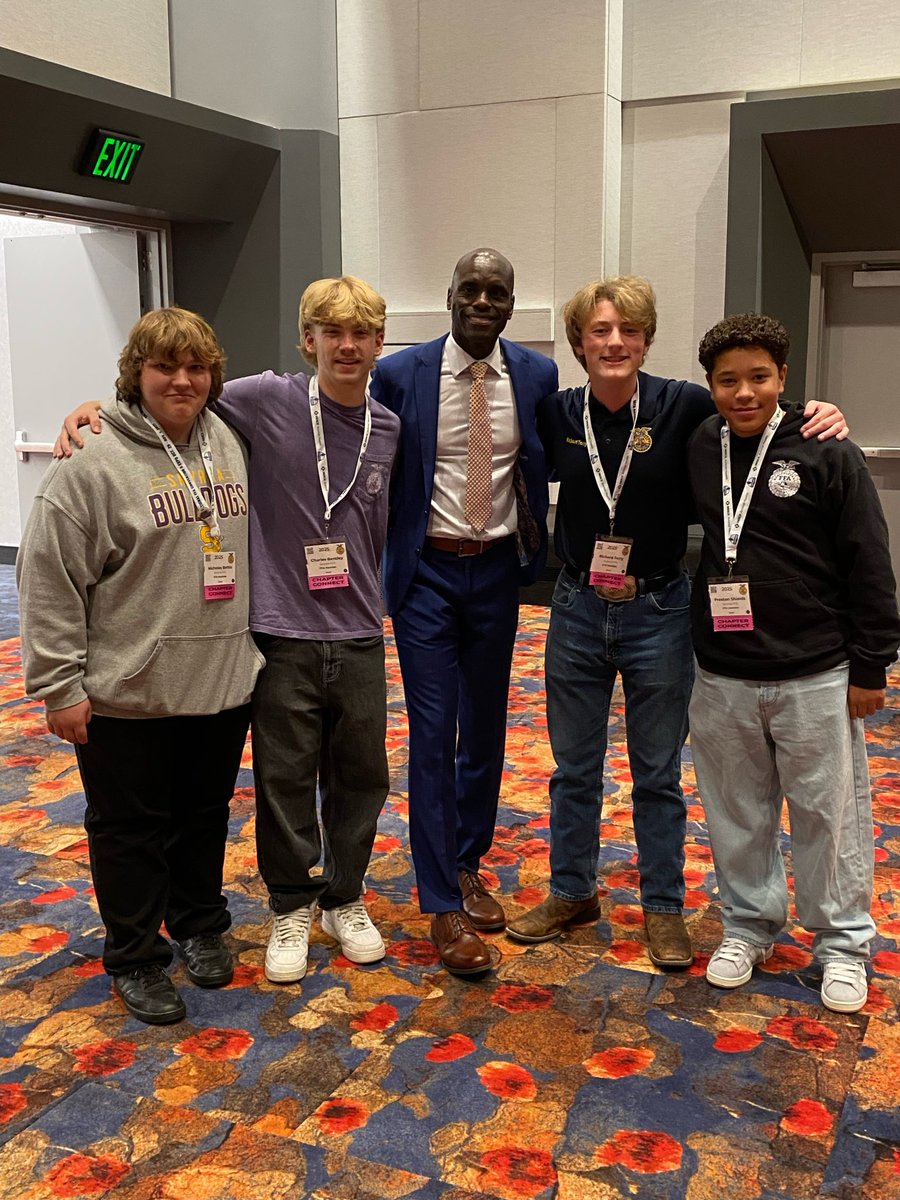 These Smyrna FFA members got to hangout with Corey Flournoy at the Chapter Connect program! #NationalFFAConvention #AgIsCool #OnlyOneSHS <a href="/SmyrnaBulldog/">Smyrna Bulldog</a> <a href="/RuCoCTE/">RuCo CTE</a>