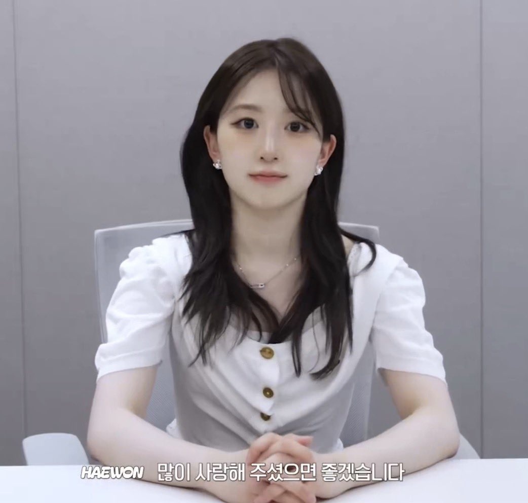 Okong_mixx's tweet image. 면접장에서 이런 얼굴 만나면 ㅈ댐
면접관이든 같이 면접 보는 사람이든..
마주치면 그냥 집에 가야함