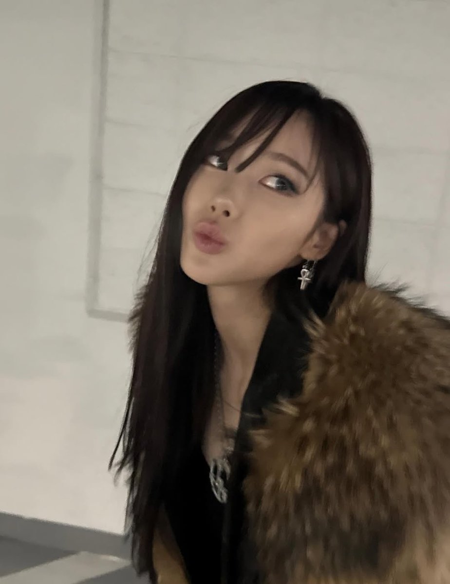 uchgaeri's tweet photo. #GISELLE (aerichandesu) Instagram update! 

“its my birthday 🥶” https://t.co/kXOxJlfBCB