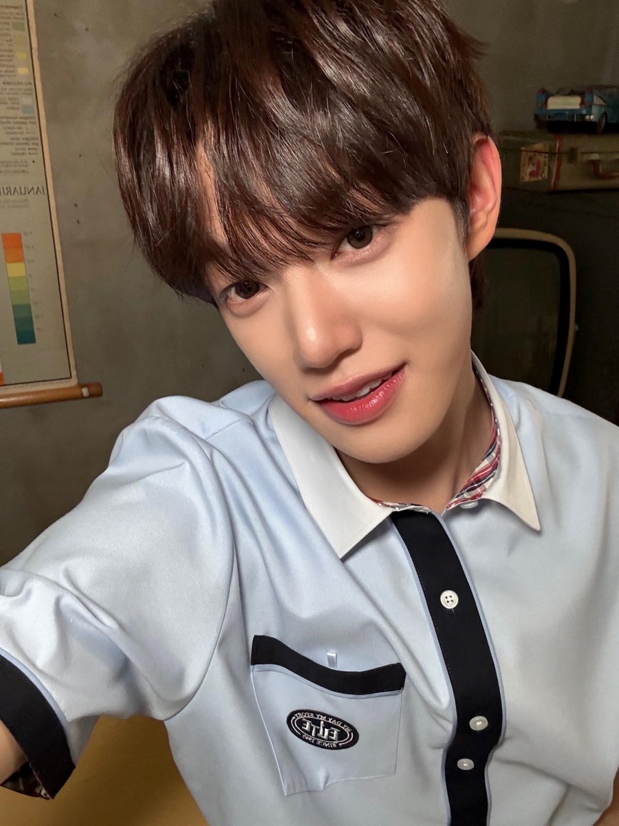 thewind_twt's tweet photo. [#타나톤] 더윈드 데뷔 900일입니다rr 🎉
늘 빛나게 해주는 우리 사랑스러운 위즈👈🏻
넘넘 고마엉🤍🤍🤍🤍🤍🤍🤍🤍 https://t.co/rj3922aPbC