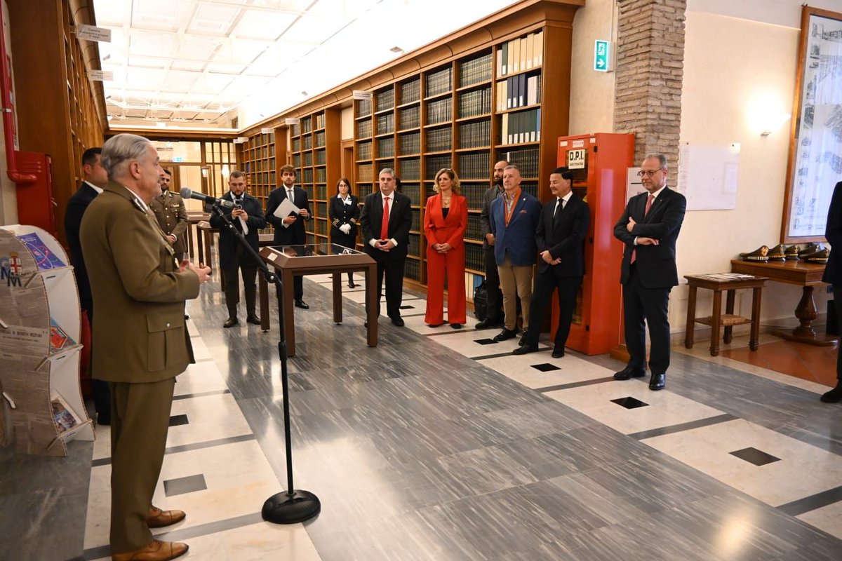 AngeloDeianaTW's tweet photo. Ieri sono stato alla Camera per l'inaugurazione della mostra che celebra i 170 anni del Giornale di Medicina Militare. Una bella #occasione per ricordare il #4novembre, Giornata dell'Unità Nazionale e delle #ForzeArmate.
#Confassociazioni #laretedellereti #azionistidelPaese https://t.co/OuG1zVCqHO