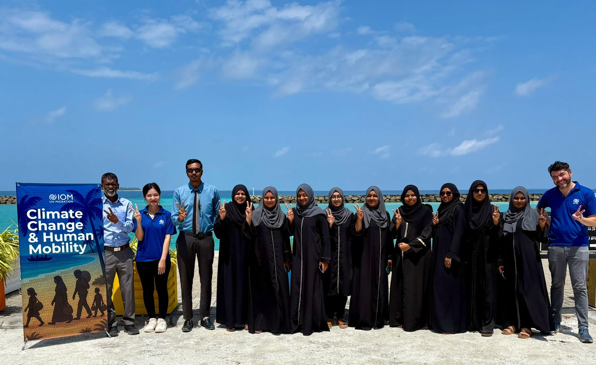Our Climate Resilience Workshop Series concludes in Sh. Kanditheemu 🇲🇻 

Local voices, especially women &amp; youth, joined to share knowledge &amp; build climate resilience.

<a href="/IOMSLandMV/">IOM Sri Lanka and the Maldives</a> continues to empower island communities through inclusive &amp; locally led climate action💪🌺