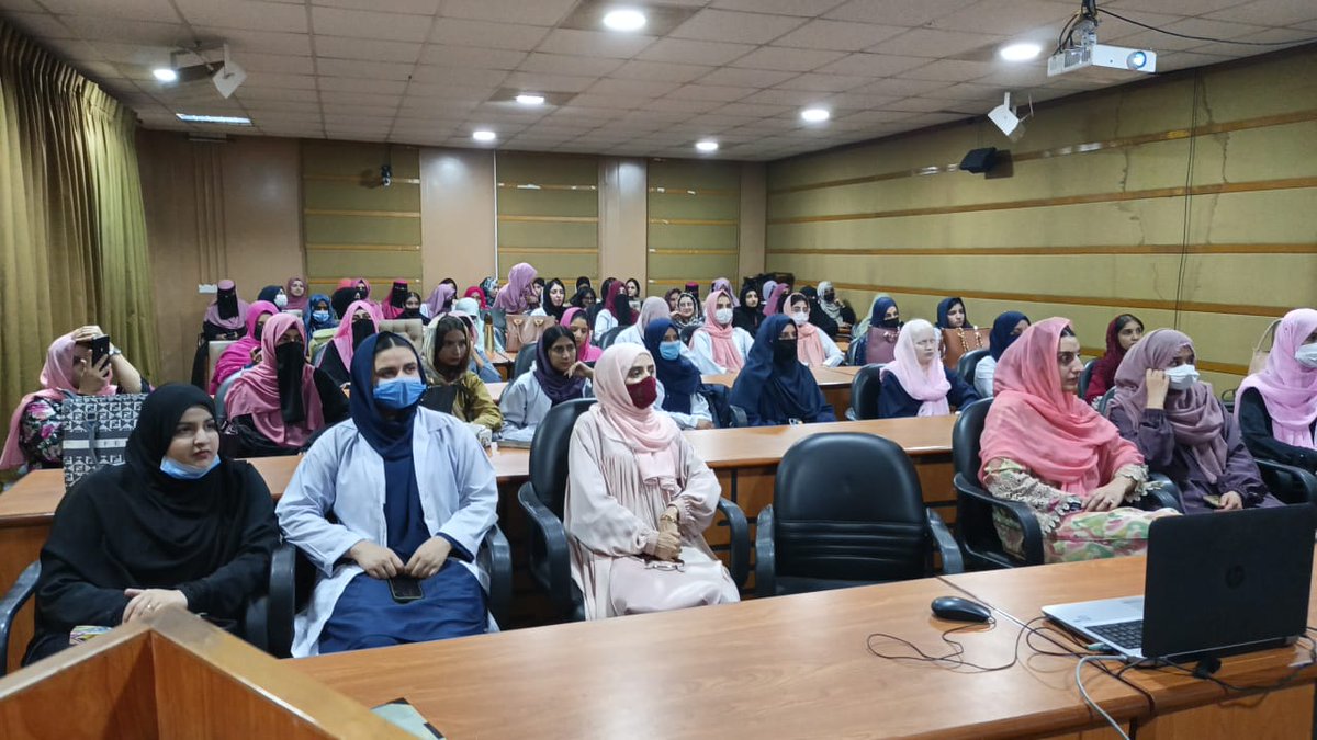 UAJK_Official's tweet photo. @UAJK_Official organized a multi-campus webinar on “Women’s Health and Early Detection of Breast Cancer” led by Prof. Dr. @asohail68 &amp; addressed by Dr. Mohammed Ilyas Khan (USA) to raise awareness and promote preventive health among female students and staff. @hecpkofficial https://t.co/mAouq0N5mq