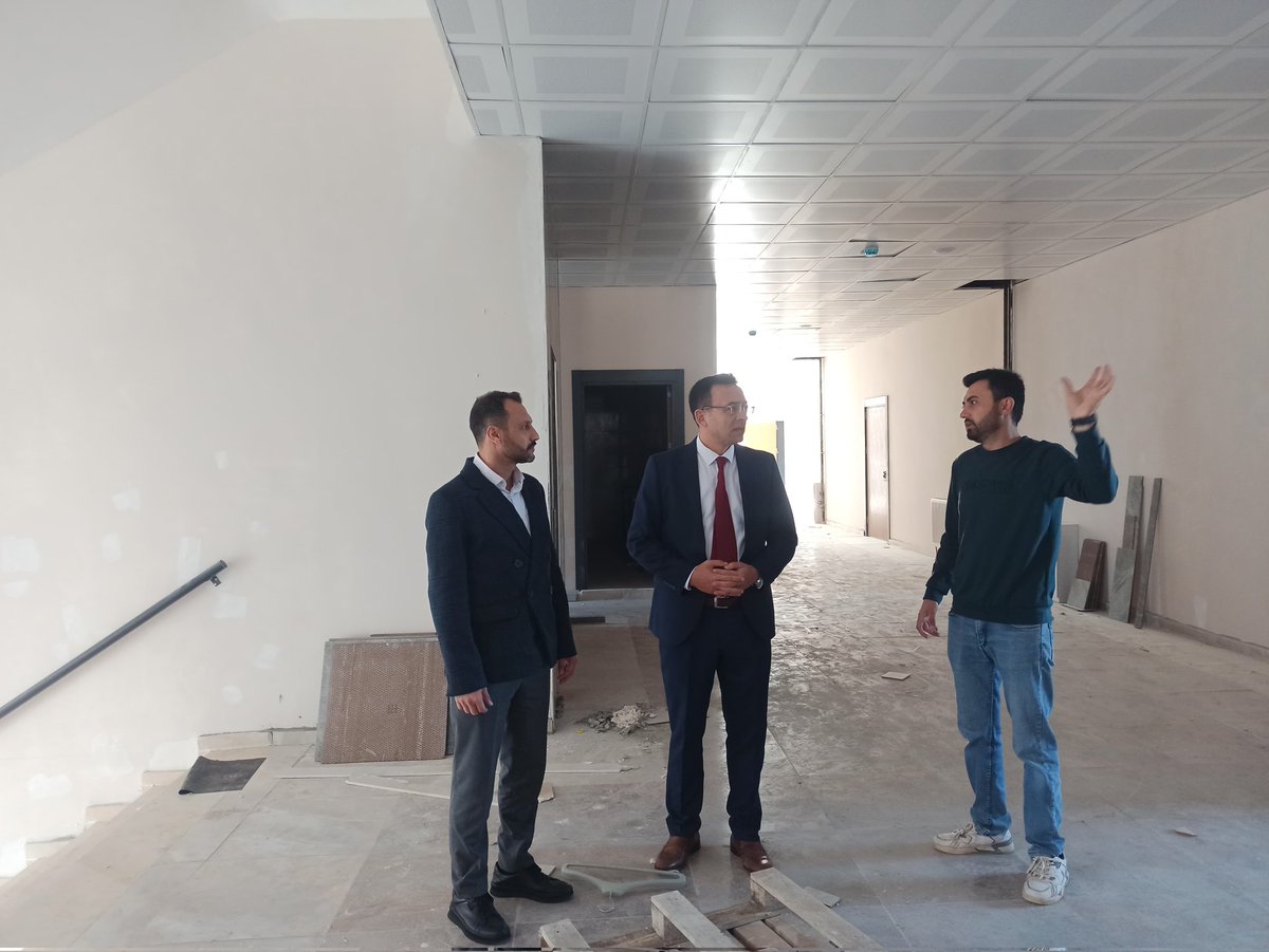 İlçe Milli Eğitim Müdürümüz Sn.Mutlu ASLAN ve Şb.Müdürümüz Burak ATA insaat faaliyetleri devam eden Haydar Çavuş M.T.A.L ve Bandırma A.İ.H.L'ni ziyaret ettiler.
<a href="/balikesirmem/">Balıkesir İl Millî Eğitim Müdürlüğü</a> 
<a href="/Murat69_Demir/">Murat Demir</a> 
<a href="/MutluAslann/">Mutlu Aslan 🇹🇷</a>