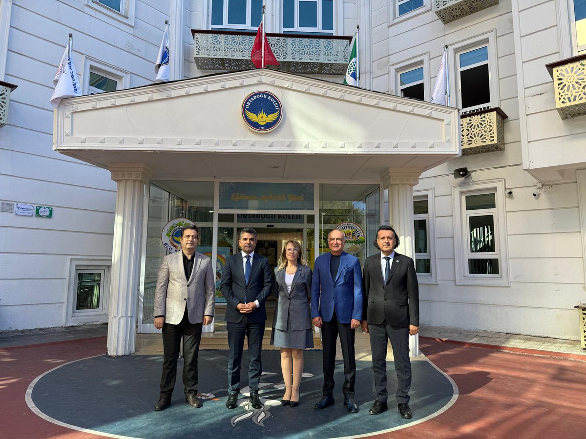 📌 Özel Ortadoğu Koleji ve 500 Evler MTAL tarafından  anlamlı bir yardım kermesi düzenlendi. Öğrenci, öğretmen ve velilerin büyük özveriyle hazırladığı kermeste elde edilecek gelir, Gazze’deki mazlumlara destek amacıyla kullanılacak.

🔹Kermes programına İlçe Millî Eğitim