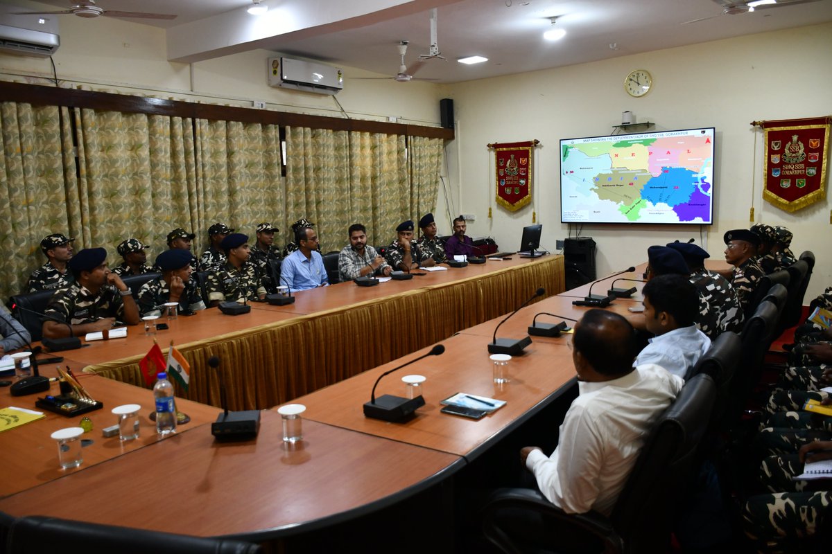 क्षेत्रक मुख्यालय, सशस्त्र सीमा बल, गोरखपुर में “तस्करी विरोधी सीमा शुल्क कार्यशाला” का आयोजन किया गया, जिसमे क्षेत्रक मुख्यालय के अन्तेर्गत सभी वाहिनी के कार्मिको ने भाग लिया| <a href="/SSBFTRLUCKNOW/">SSB FTR LUCKNOW</a>  <a href="/SSB_INDIA/">Sashastra Seema Bal</a>