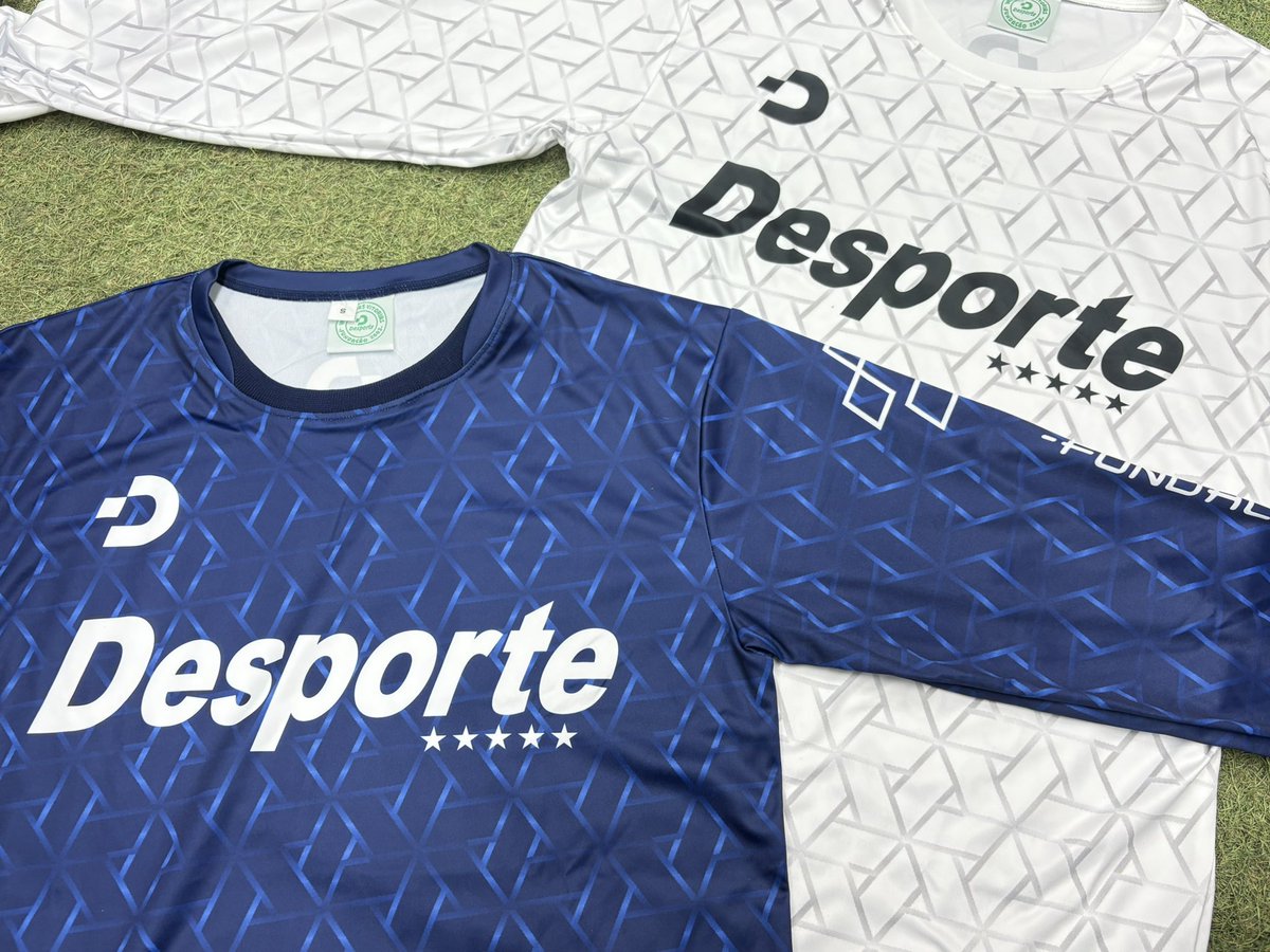 t_machida_fb's tweet image. 寒くなってきた今の時期にぴったり🧤

【デスポルチ】新作冬物ウエア 発売中です！！

あったかくて動きやすいアイテム揃ってます🔥

#デスポルチ #ときわスポーツ #町田 #相模原 #練習着