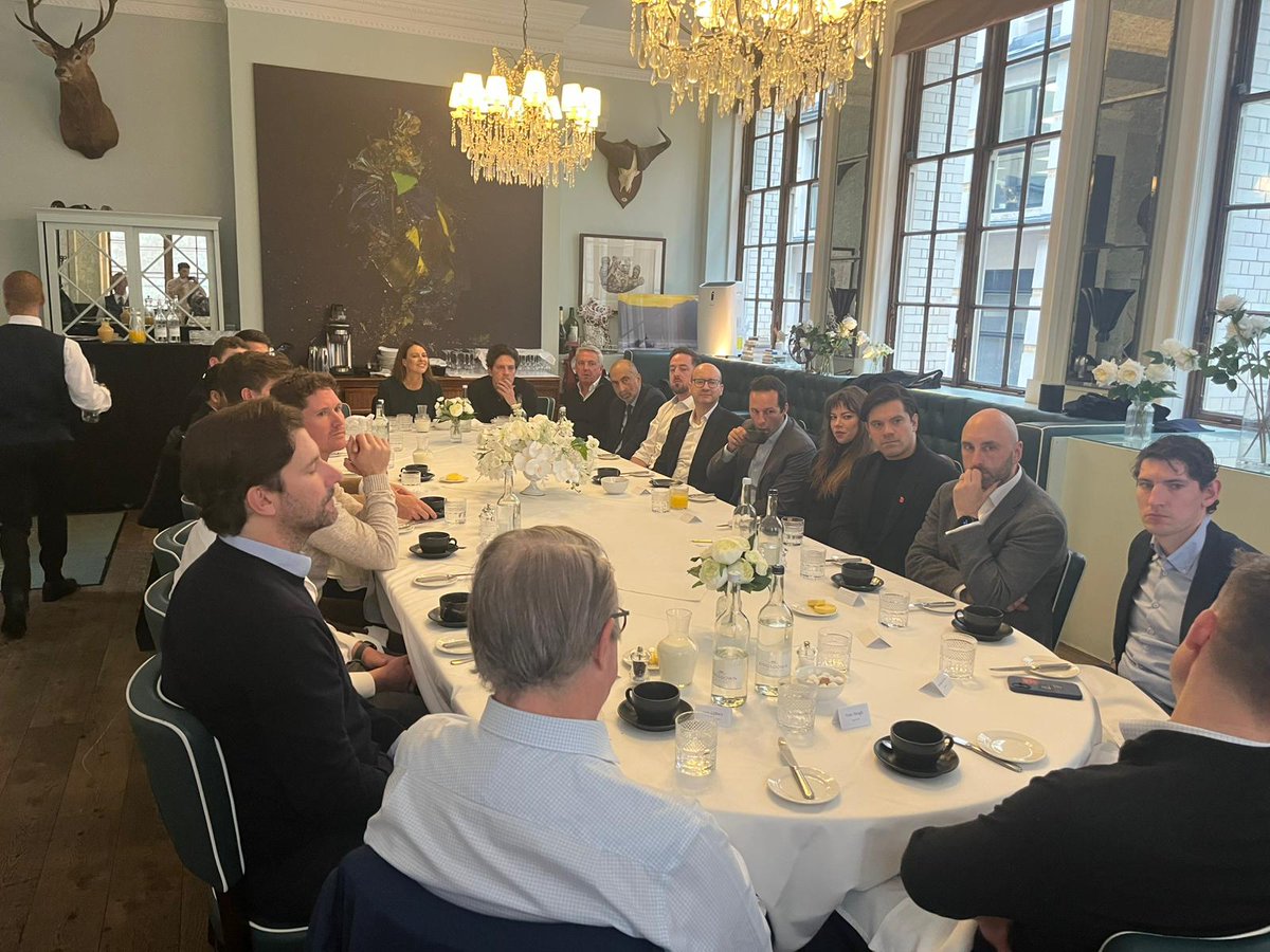 Ackroyd Lowrie tweet media