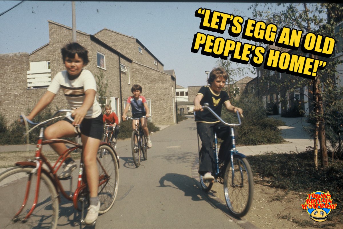 rememberrhoids's tweet image. EGGS AT THE READY, BOYS!