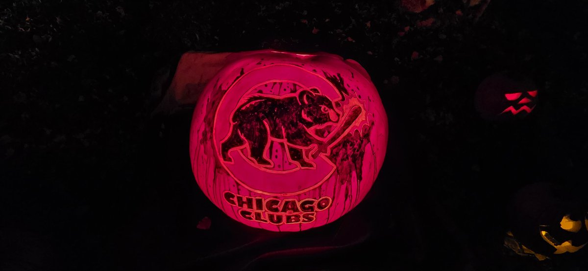 BarnstormerHQ's tweet photo. The Chicago Clubs take the field. 🐻🎃

A blood-red twist on the classic Cubs logo — spotted at Night of 1,000 Jack-O’-Lanterns.

North Side baseball never looked so haunting.
#ChicagoCubs #BarnstormerHQ #Halloween #NightOf1000JackOLanterns #SportsArt https://t.co/JRAWSYAHTD