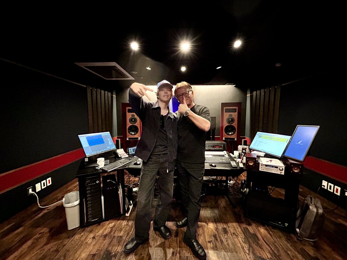 TuckyTakiguchi's tweet photo. Embers
New Song
「Slept by 」
MV 公開!
https://t.co/Ep979vZpN3
@Embers_STAFF
#embers #sleptby #ɴᴇᴡsᴏɴɢ #mv #tuckysmastering #mastered #masteringengineer #masteringstudio #mastering https://t.co/uymzXNxSbh
