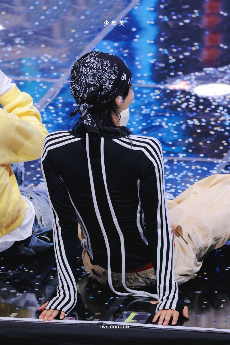 少年美 tweet media