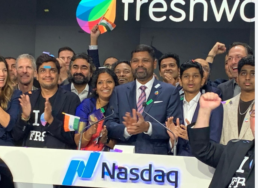 VijayT1609's tweet image. My Lenksart IPO post blew up

Well meaning veterans/ founders DMed me about why take a ding on LK

For starters, I have no axe to grind, no sell side on stocks, no subscription to sell.  

Also, I&apos;ve got nothing against LK &amp;amp; it&apos;s not a ding on LK but the utter garbage valuation…