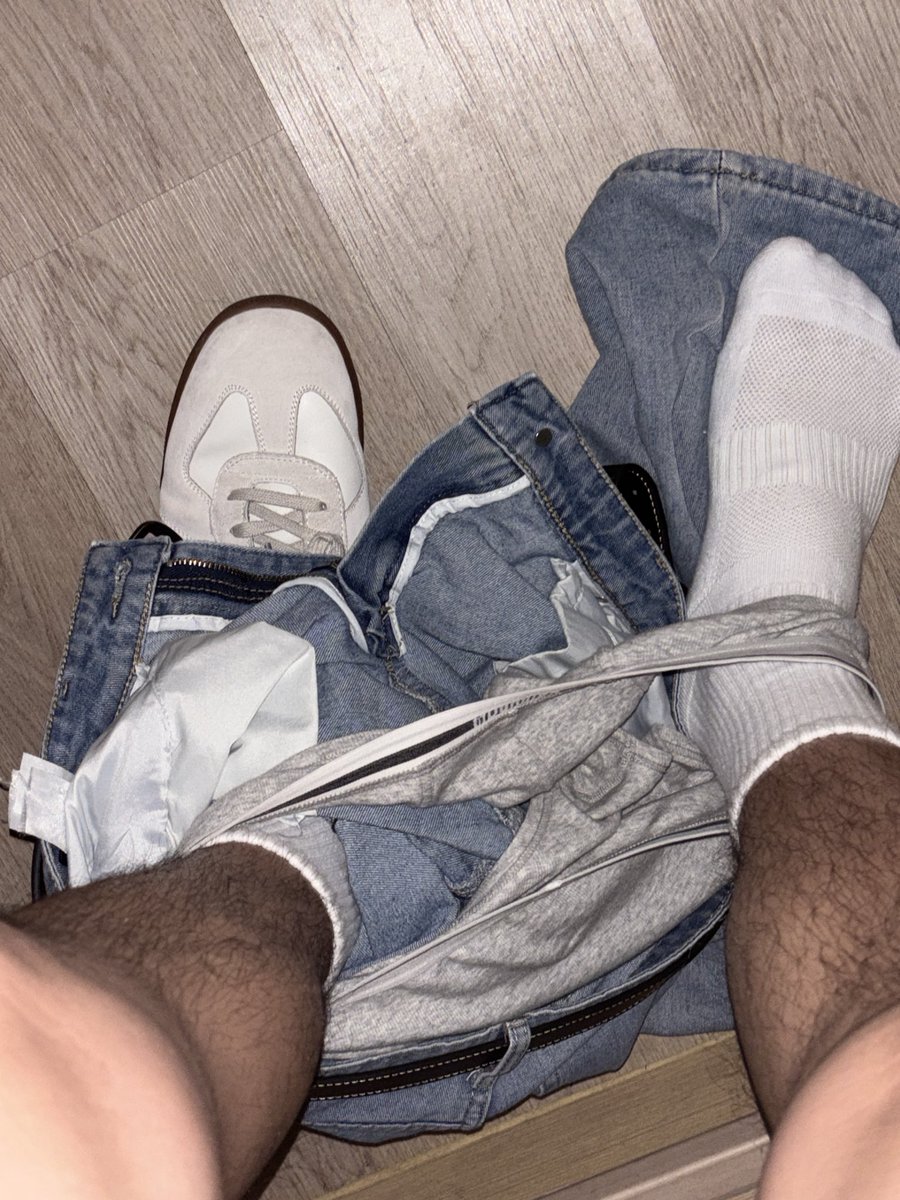 三無人員 tweet media