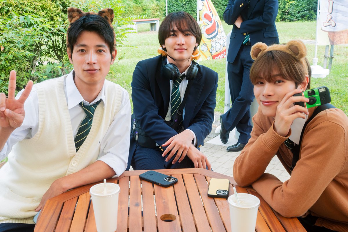 #修学旅行で仲良くないグループに入りました
🚌第𝟐話見逃し配信中💨

二日目🎡遊園地の思い出②📸

𝐓𝐕𝐞𝐫で見る👇
tver.jp/episodes/eposr…

第𝟑話 𝟏𝟏月𝟏日(土)深夜𝟏時
※時間変更可能性あり

#藤本洸大 #簡秀吉 
#桜木雅哉 #福田歩汰 #清水海李 
#ドラマ修学旅行