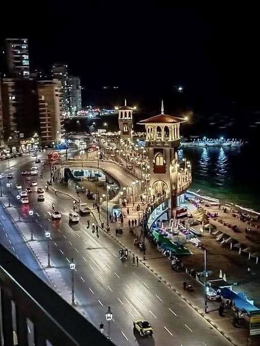 مساء اسكندرية الجميلة العريقة...