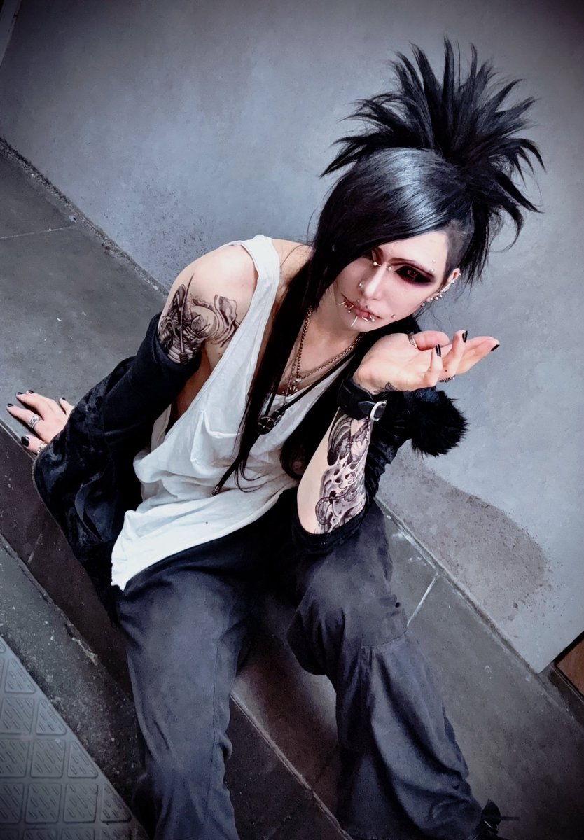 ️ ️ ️
 ️ ️ ️ ️     【　僕　】
⠀ ️ ️ ️ ️ ️ ️ ️ ️
 ️ ️ ️ ️ ️ ️ ️ ️ ️ ️ ️ ️ ️ ️ ️ ️ ️ ️ ️
⠀ず⠀っ⠀と⠀君⠀を⠀喰⠀べ⠀た⠀か⠀っ⠀た

 ️ ️ ️ ️ ️ ️ ️ ️ ️

⠀ ️ ️ ️ ️ ️ ️

#東京喰種
#ウタ
#ウタさん
#Halloween 
#HELLOWEEN
#ハロウィン