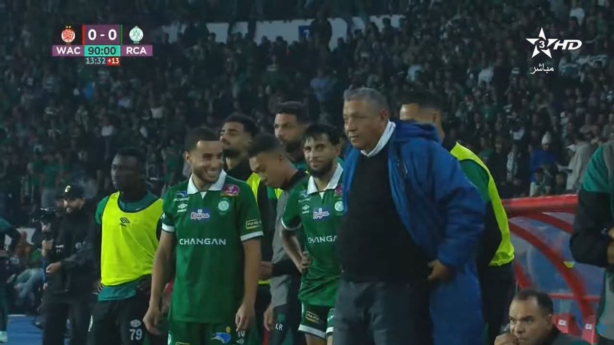 Hier, Le wac aurait dû gagner. l'équipe adverse était consciente de ça et l'image l'illustre parfaitement mais malheureusement, le wac saisit rarement les occasions pour écraser son rival.
#WACRCA