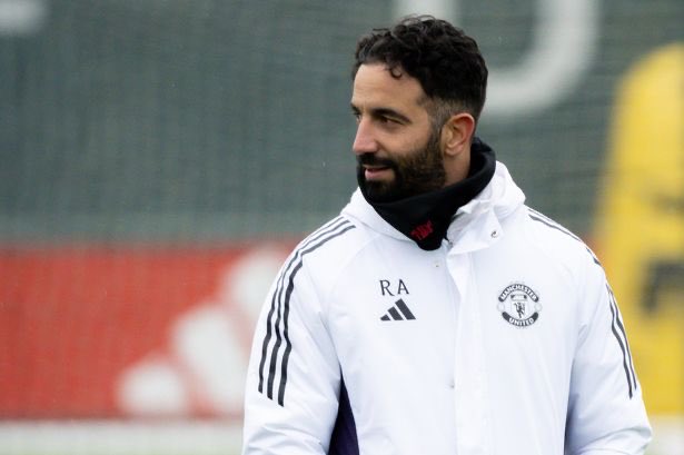 Manutd_addicts's tweet image. 🚨🚨🚨
BREAKING:
Manchester United boss Rúben Amorim has identified Alejandro Balde as his top target for the left wing-back role. The Barça full-back is seen as the ideal fit for Amorim’s system. #MUFC #FCBarcelona #Transfers