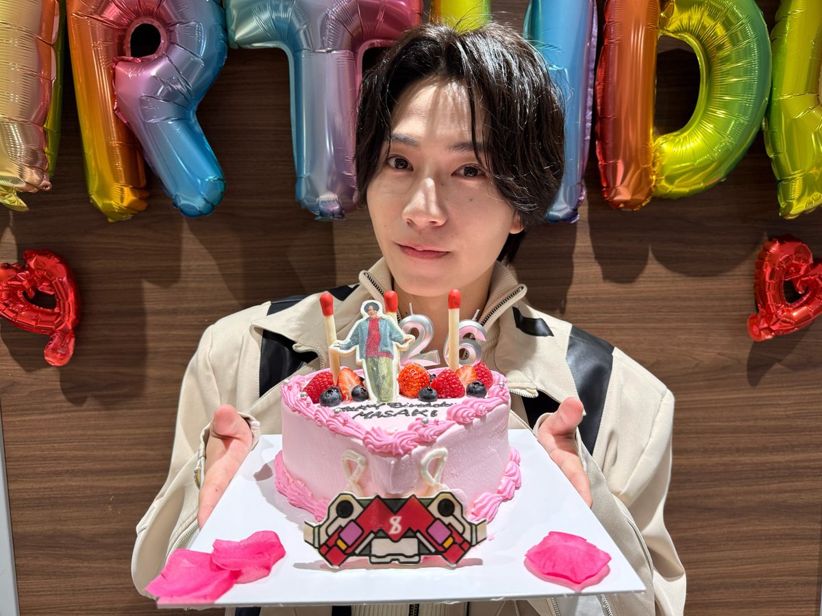 OVTT_official's tweet image. 先日10月17日に26歳を迎えた #橋本将生🎈
本日10月30日に29歳を迎えた #佐藤勝利🎈
将生の誕生日から2週間…
お待たせしました❗️
timeleszメンバー全員 & minutezでお祝いしました🎉
お祝いの様子もお楽しみに😉
#橋本将生HBD26🩷
#佐藤勝利HBD29❤️
#つまッチバースデー
#わちゃわちゃタム…