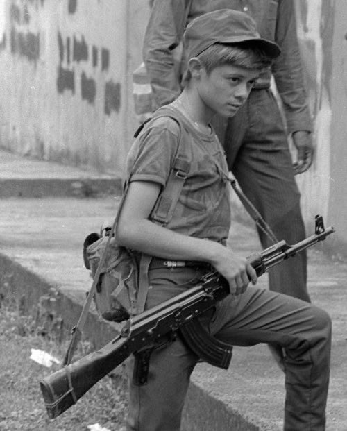 -PARTİ İÇİN ÖLECEKSİN!

+PARTİ İÇİN ÖLECEĞİM

-PARTİ İÇİN ÖLDÜRECEKSİN

+PARTİ İÇİN ÖLDÜRECEĞİM

-SEN KİMSİN ASKER

+DENİZLİ KIZIL HOROZLAR 7C MANGASI B. YILMAZ KOMUTANIM