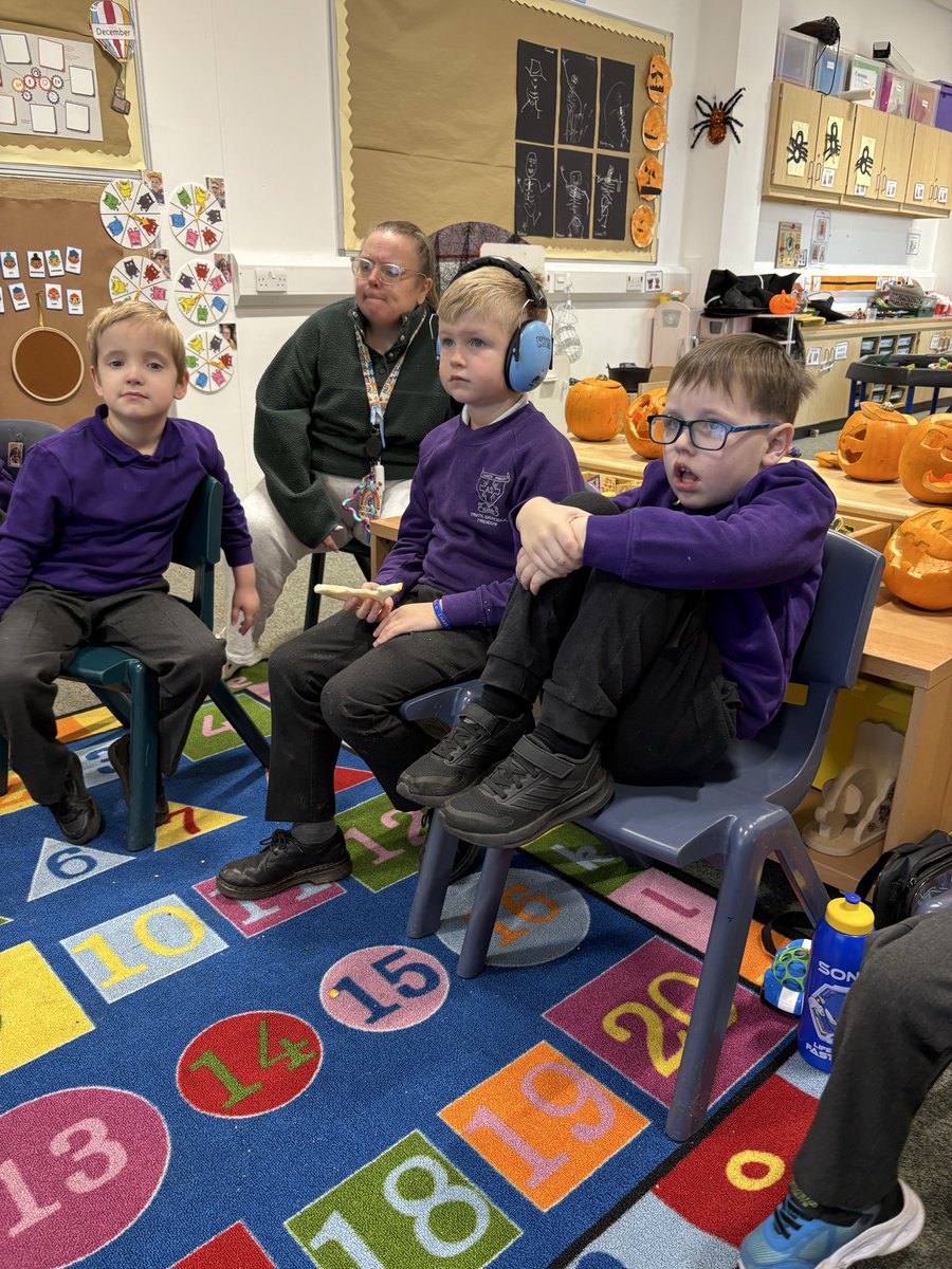 Mrs Kane tweet media