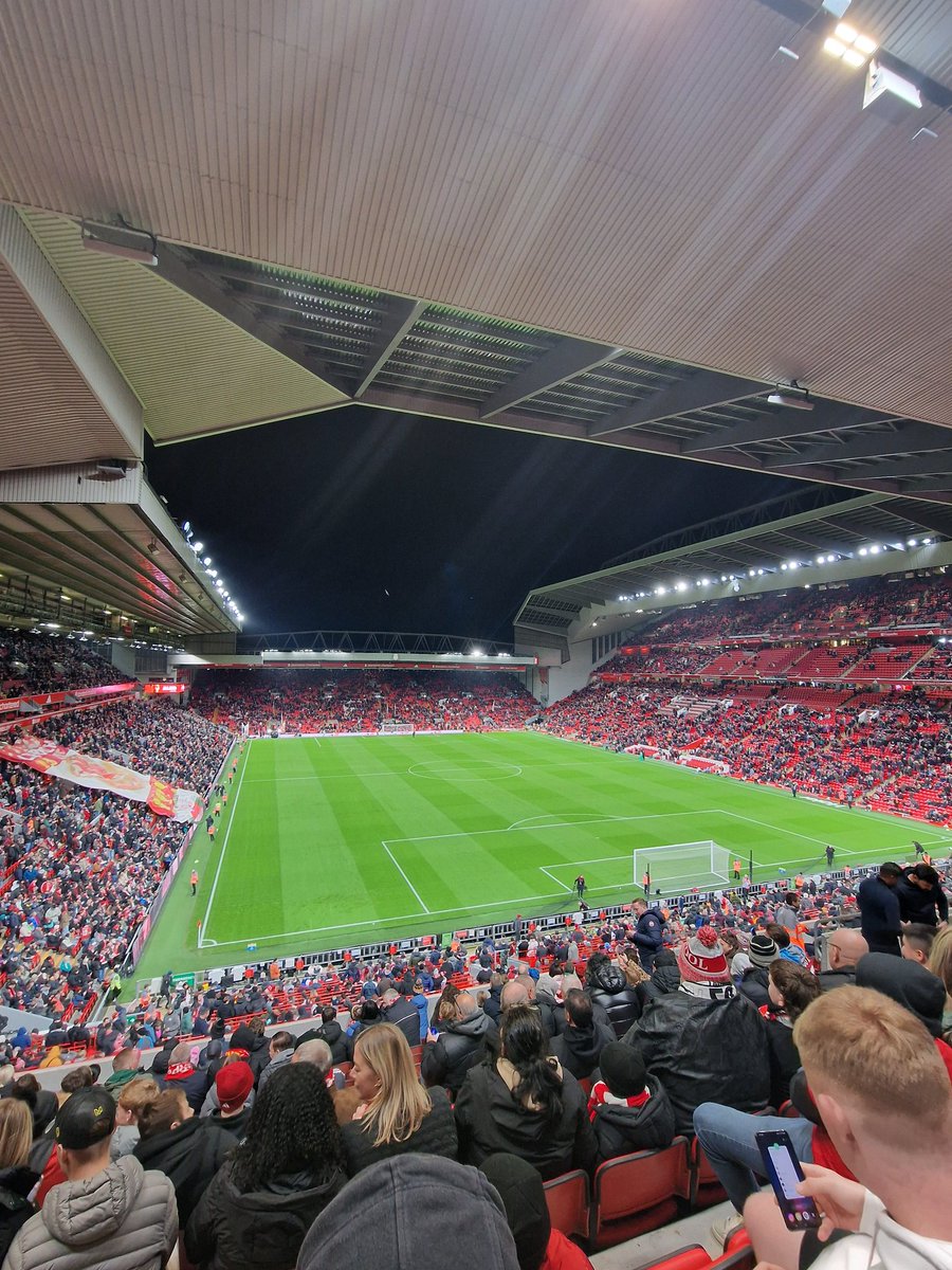 bane_st84's tweet photo. Ignoring the result, we had a great night. Cheers lads!! https://t.co/wLvjVtS4mr