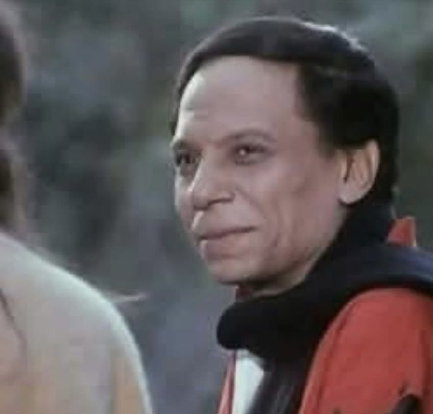 - أنتى عملتى اللى مفيش ست قدرت تعمله
= عملت أيه ؟
- أديتى أشاره يمين ودخلتى يمين فعلاً 🫣😂