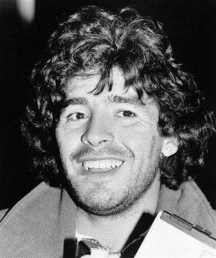 eterno, na
Del lat. aeternus.

adj. Que no tiene principio ni fin.
Sin.: eternal, perpetuo, imperecedero, interminable, inmortal, perenne, constante.