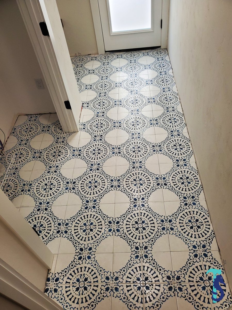 SeanoteHome's tweet image. Check out this super cute tile, perfect for this small space! Once the door and baseboards are in, we’ll be ready to call it complete. #SeanoteConstruction #MaximizingSpace #TileGoals