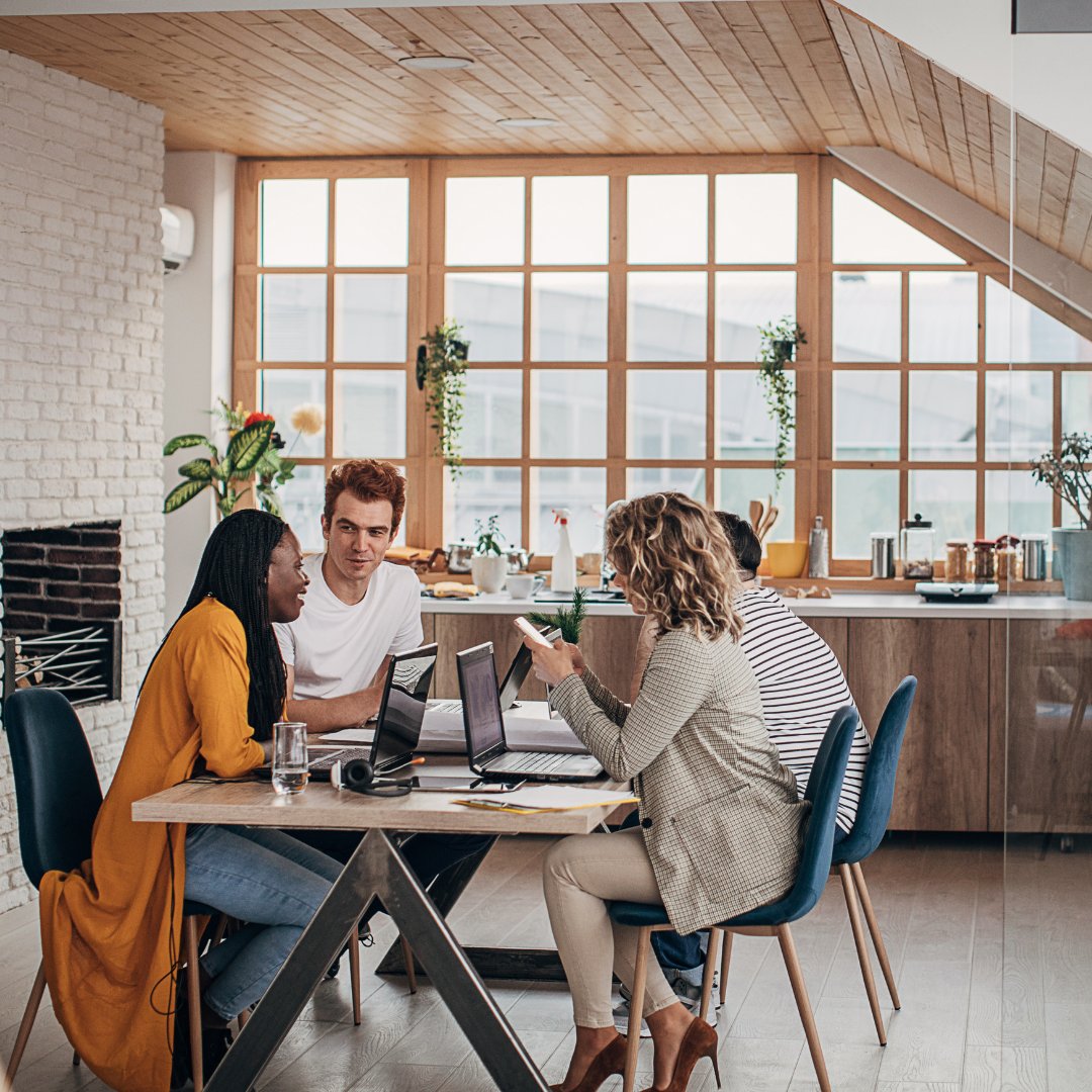 RefNow's tweet image. As the end of year rush begins, many teams are working harder than ever. 

Small acts of #appreciation can make a big difference during this time. Research has shown that regular thank-yous and fair schedules can help reduce staff #turnover by over 35%: heyor.ca/sJSawo