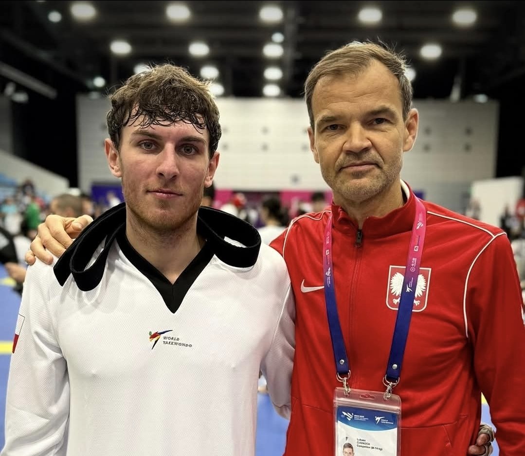 Taekwondoka AZS UWM Olsztyn Łukasz Cudnoch z solidnym występem w MŚ.
"Minimalnie przegrywa swoją walkę z zawodnikiem z Azerbejdżanu. Pojedynek był bardzo wyrównany i zadecydowały ostatnie sekundy" - napisał trener Marcin Chorzelewski

<a href="/RadioOlsztyn/">Radio Olsztyn</a>