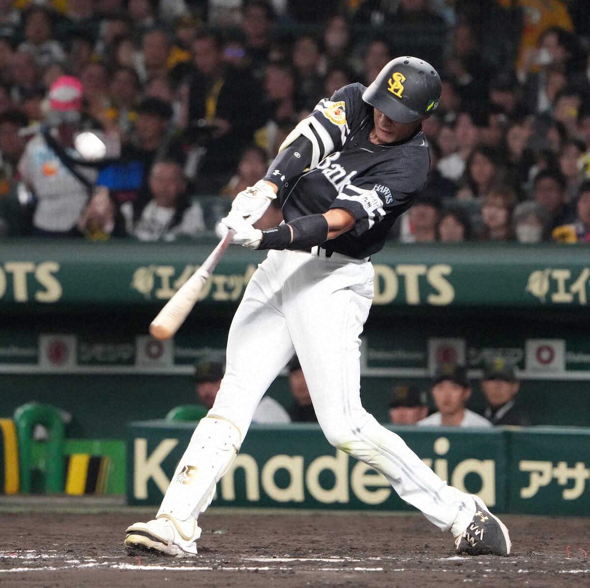 日本シリーズ】ソフトバンク柳田悠岐、8回に起死回生の同点2ラン