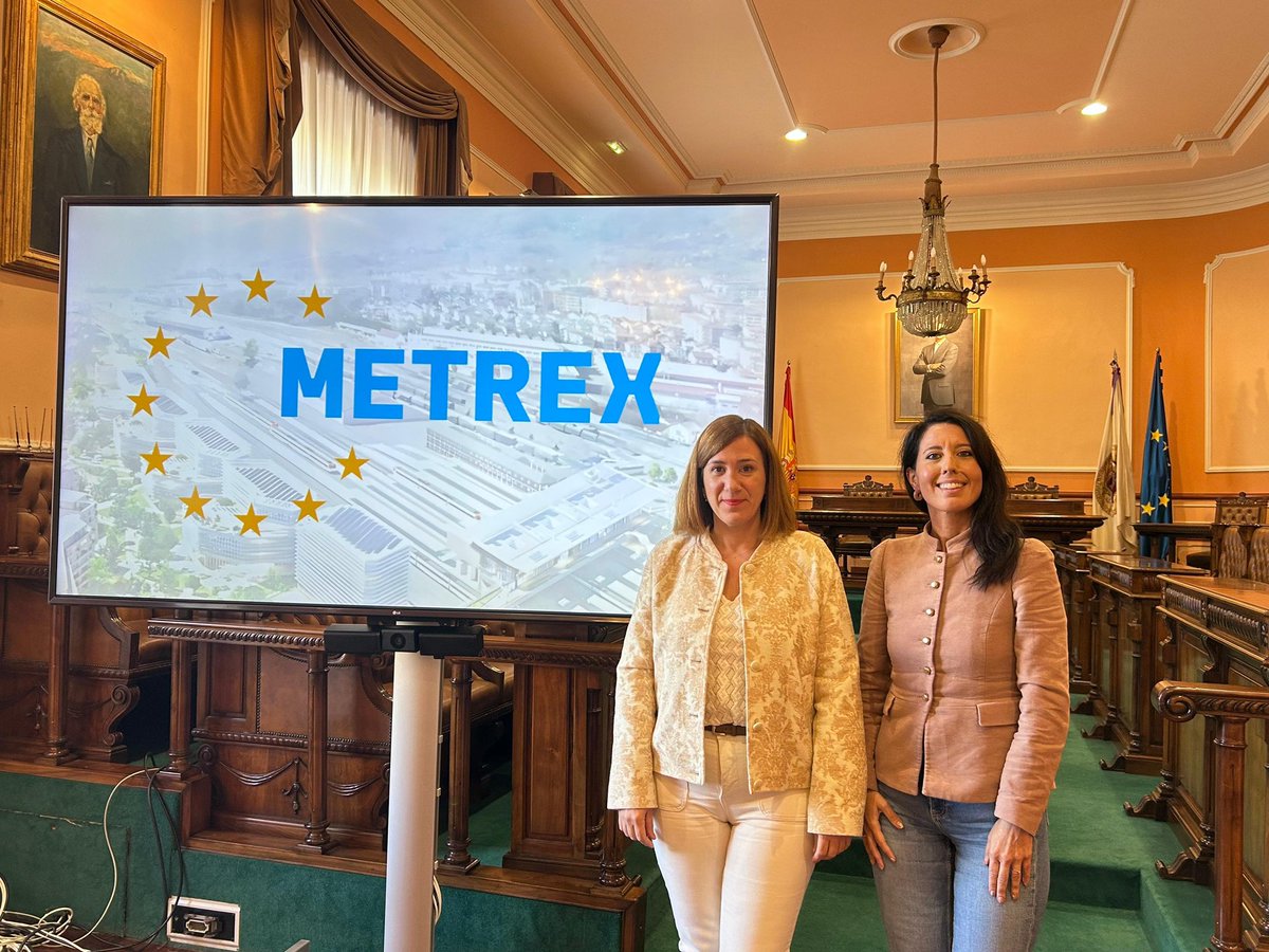 AzaharaDomingue's tweet photo. Presentamos junto a la alcaldesa de @Irun_informa @c_laborda la conferencia #METREX, que celebraremos los días 6 y 7/10 en @FicobaFundazioa. Más de 50 representantes europeos vienen para conocer el trabajo que realizamos en #Gipuzkoa en movilidad sostenible y regeneración urbana. https://t.co/ePQxC0D1lc