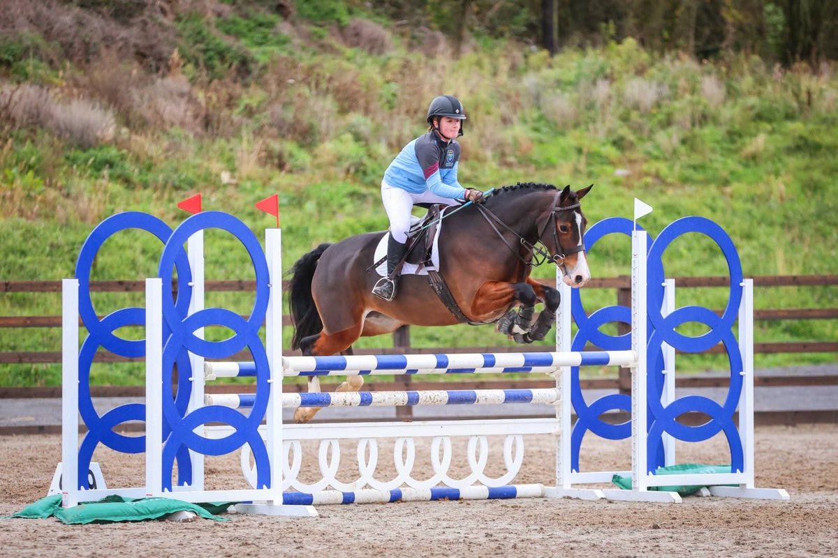 On Sunday, Caoimhe O’Shea, Imogen Lawless-Greene, Sarah-Kate O’Shea and Chloe Liot made the journey to Ballynonty EC for Interschools. They performed very well, making us all proud. Well done girls 👏 #equestrian #extracurricular